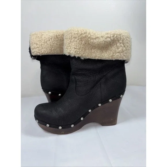 UGG Women 7 Carnegie Shearling Winter Ankle Boot Wedge 1001317 Nubuck Black Stud - Picture 8 of 15